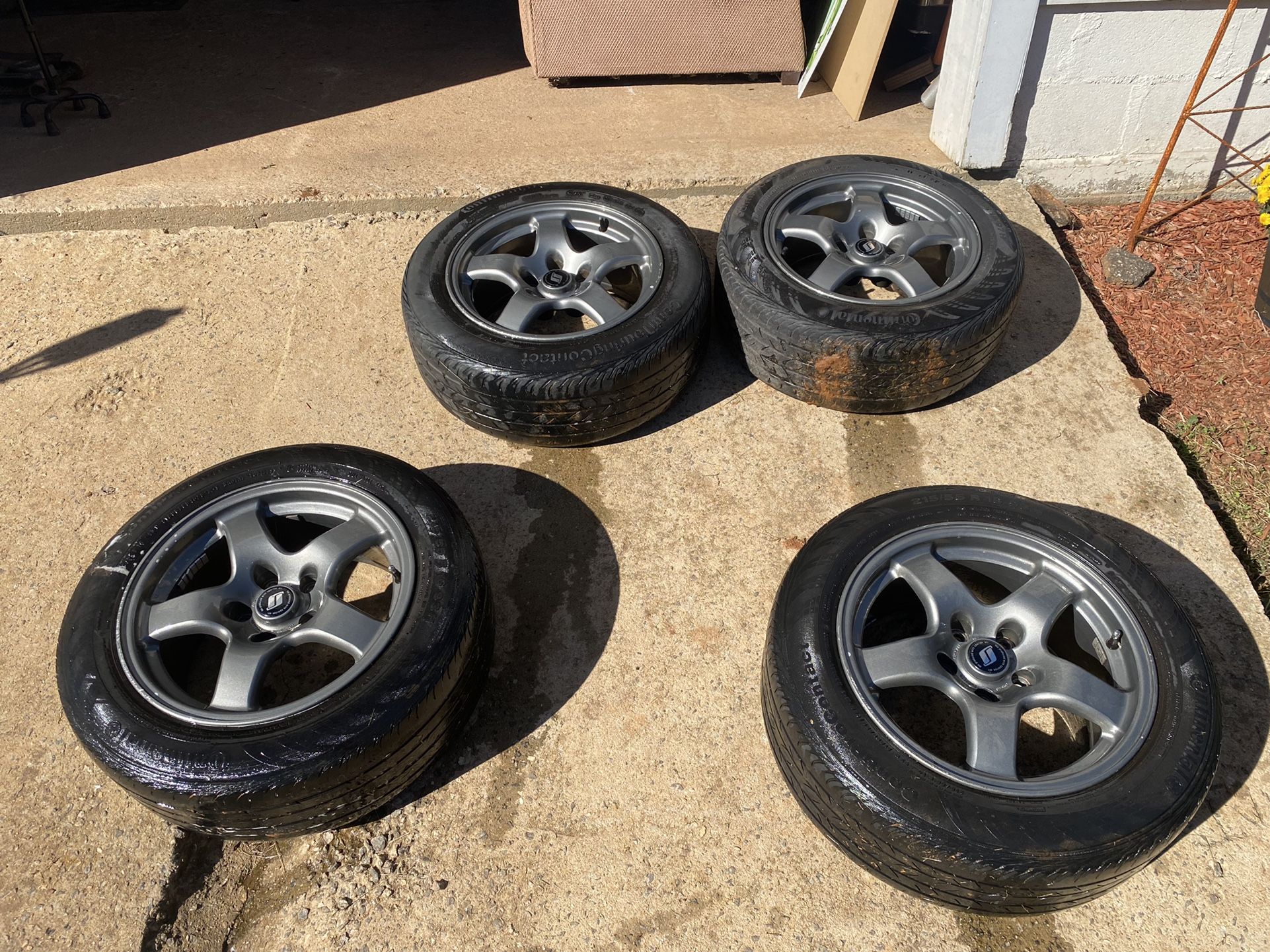 Rare Skyline R32 Wheels