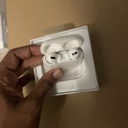 Air Pod Pros (2nd Generation)