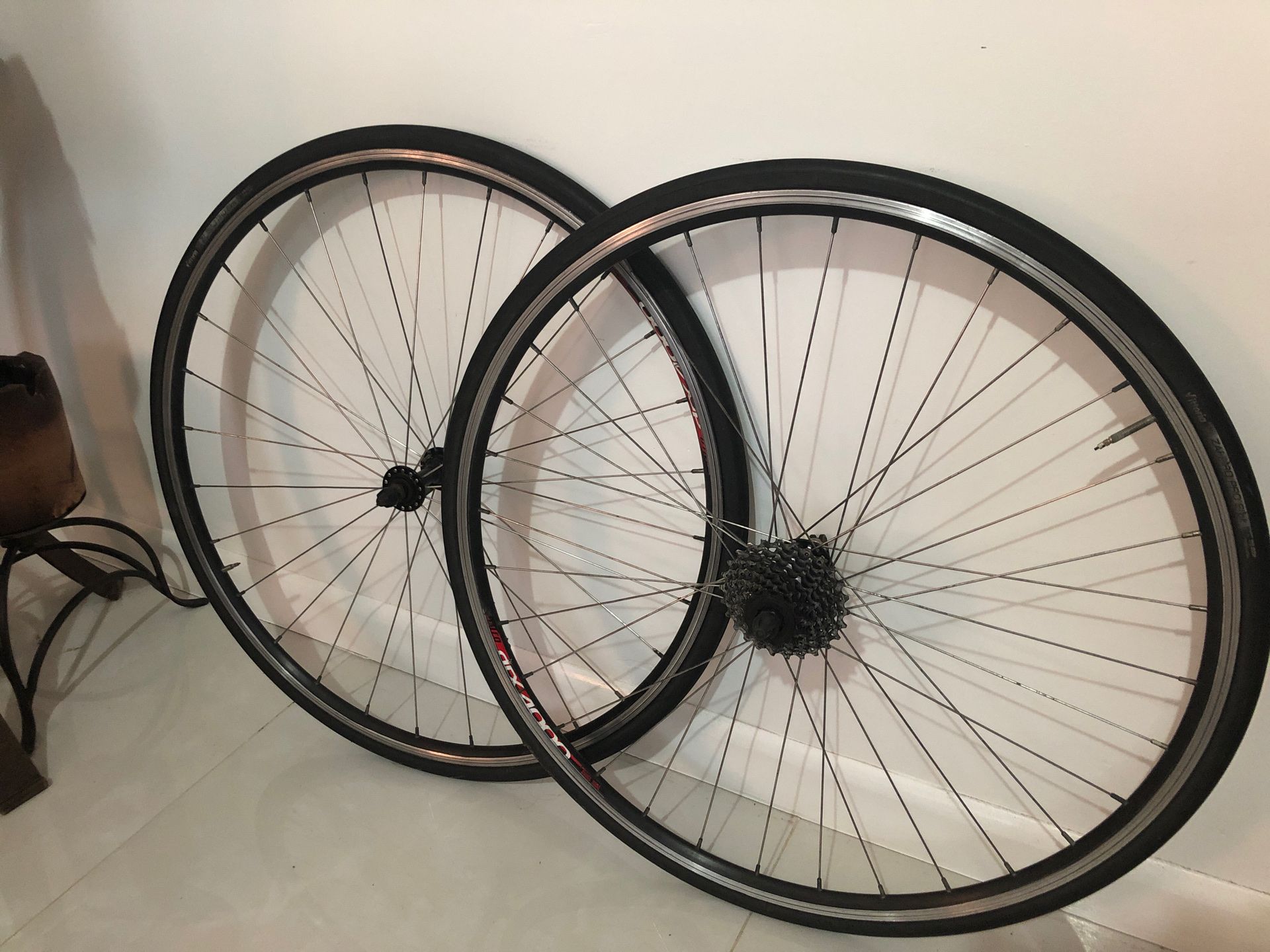 Road bike 700c wheels set 9 speeds cassette