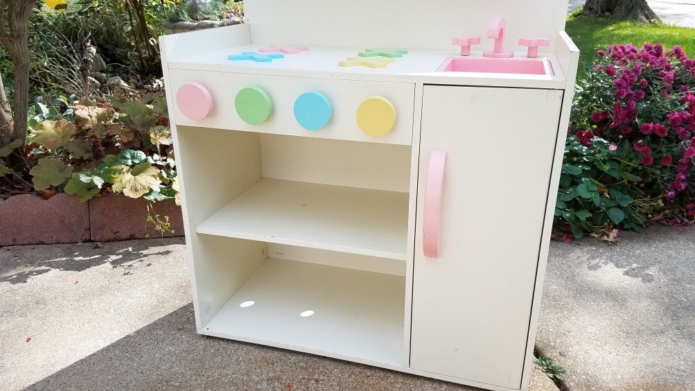 KIDS WOOD KITCHEN PLAYSET W 34 PC DISHES/ FOOD