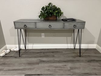 Tv stand and 2 night stands