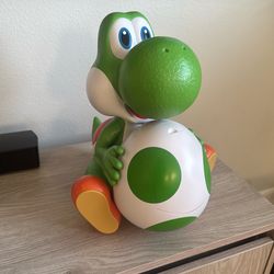 Yoshi popcorn bucket