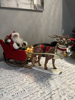 3 Feet Santa On Sleigh With The Light . Santa’s Head and arms Move/ Reindeer’s Heads moves.