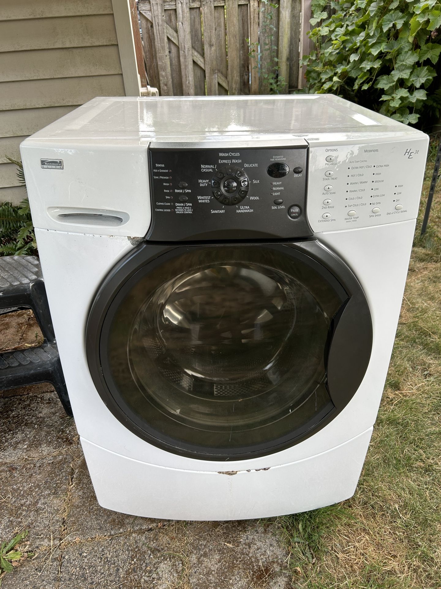 Front loading washing machine