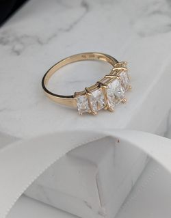 ✨14K Yellow Gold  CZ Ring!✨