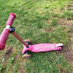 Mini M-cro Pink Scooter