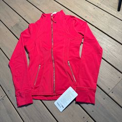 Lululemon define jacket size 6