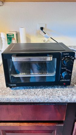 Mainstays 1050 W 4-Slice Toaster Oven with 3 Settings