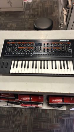 roland jupiter-xm