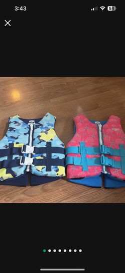 2 Speedo Life Jackets