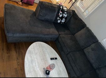 Sectional couch