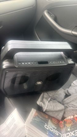 G boom speaker in good condition