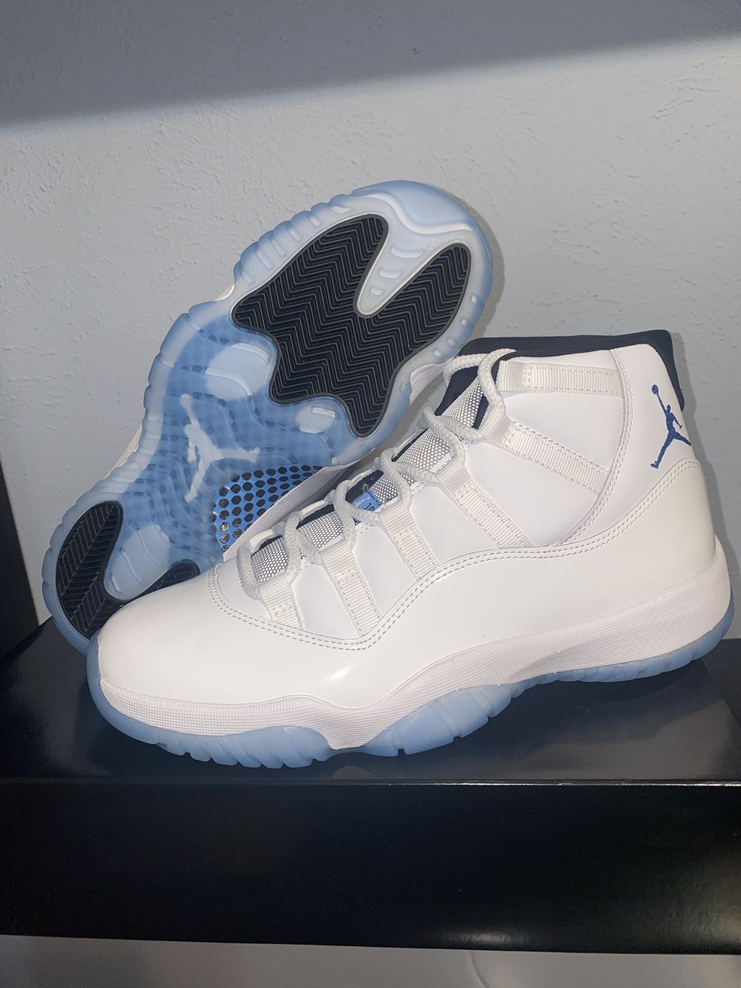 Air Jordan 11 Legend Blue Columbia 11s 