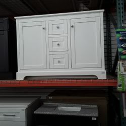 All Vanities  In Special  For CHRISTMAS.  DISCOUNT IN OUR STORE. 