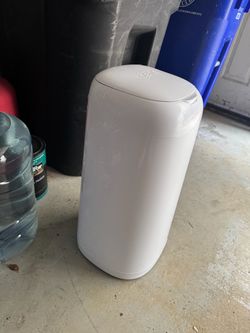Diaper Genie Classic in White Plastic Pail