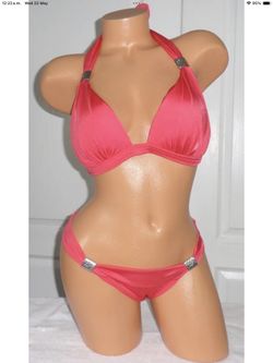 NWOT VENUS HALTER TOP (D) & GODDESS LOW RISE BOTTOM (4) 