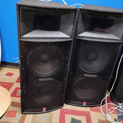 Set of Peavey TLS 4 Stage Speakers