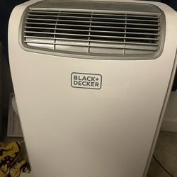 Black + Decker AC