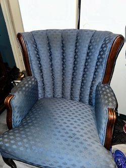 Used living room chairs (2)