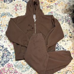 Brandy Melville Set • Brandy Melville Christy Hoodie • Brandy Melville Rosa  Sweatpants for Sale in Moreno Valley, CA - OfferUp