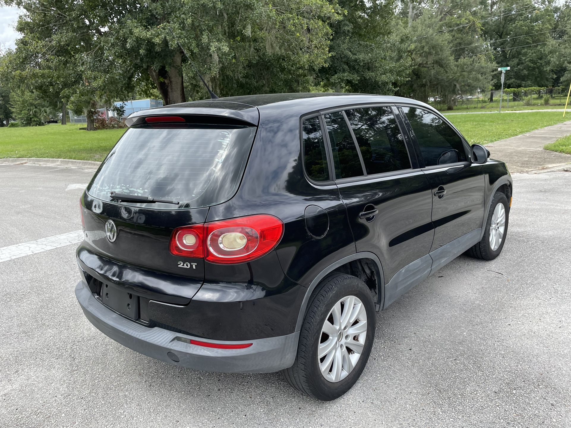 2010 Volkswagen Tiguan