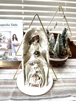 Elegante Nacimiento De Mesa