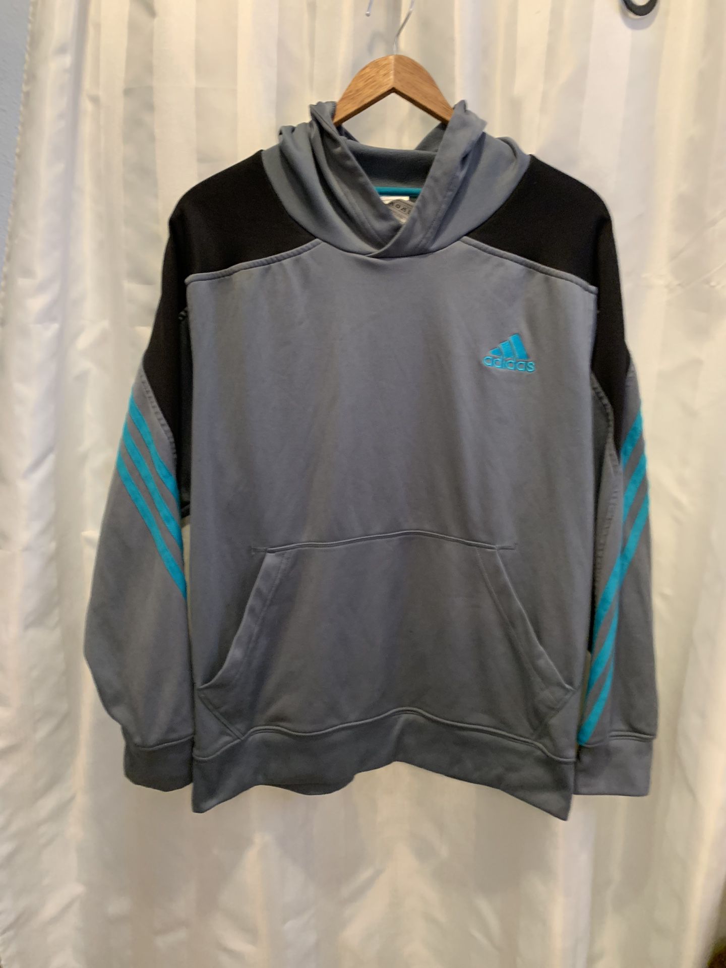 ADIDAS Men’s Hype Climawarm Hoodie. Size: M