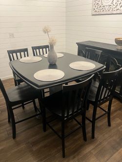 Dinning Table