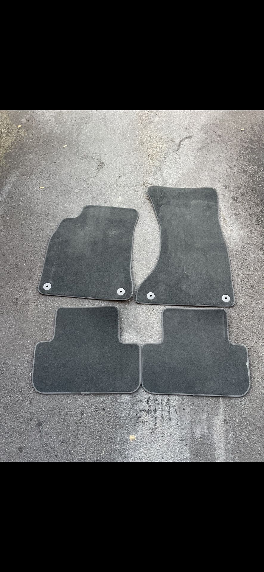 Audi Allroad Or A4 2016 original floor mats 