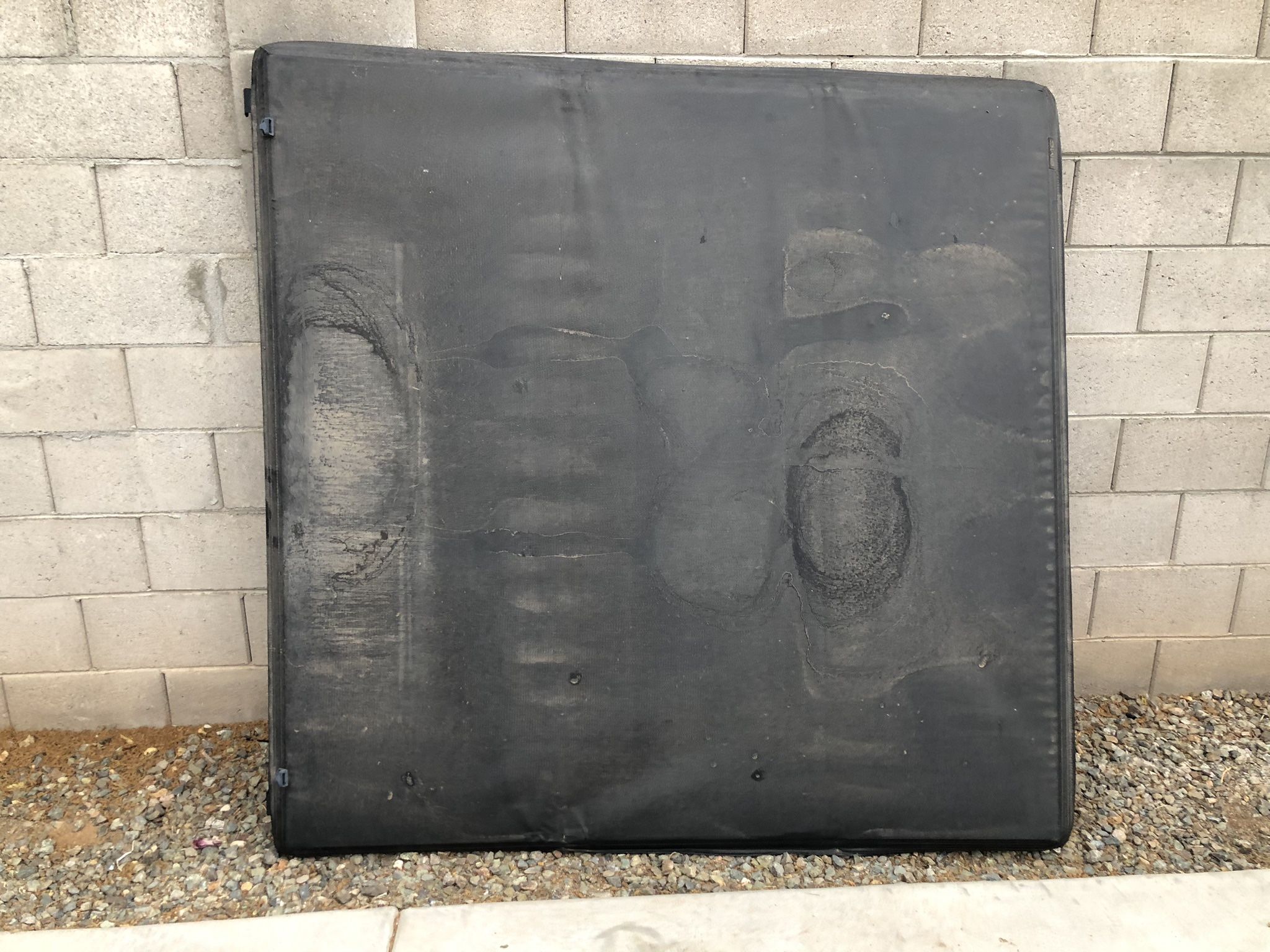 2006 GMC Sierra 1500 Tonneau Cover