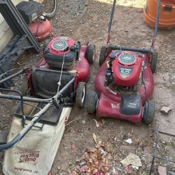 2 Craftsman 6.75 Hp Motor Lawnmowers. 