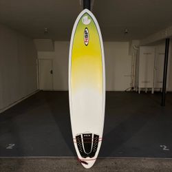7’2” NSP FunBoard Mid Length Surfboard w/ fins and leash