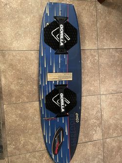 O Brien Wakeboard With Carrying Case