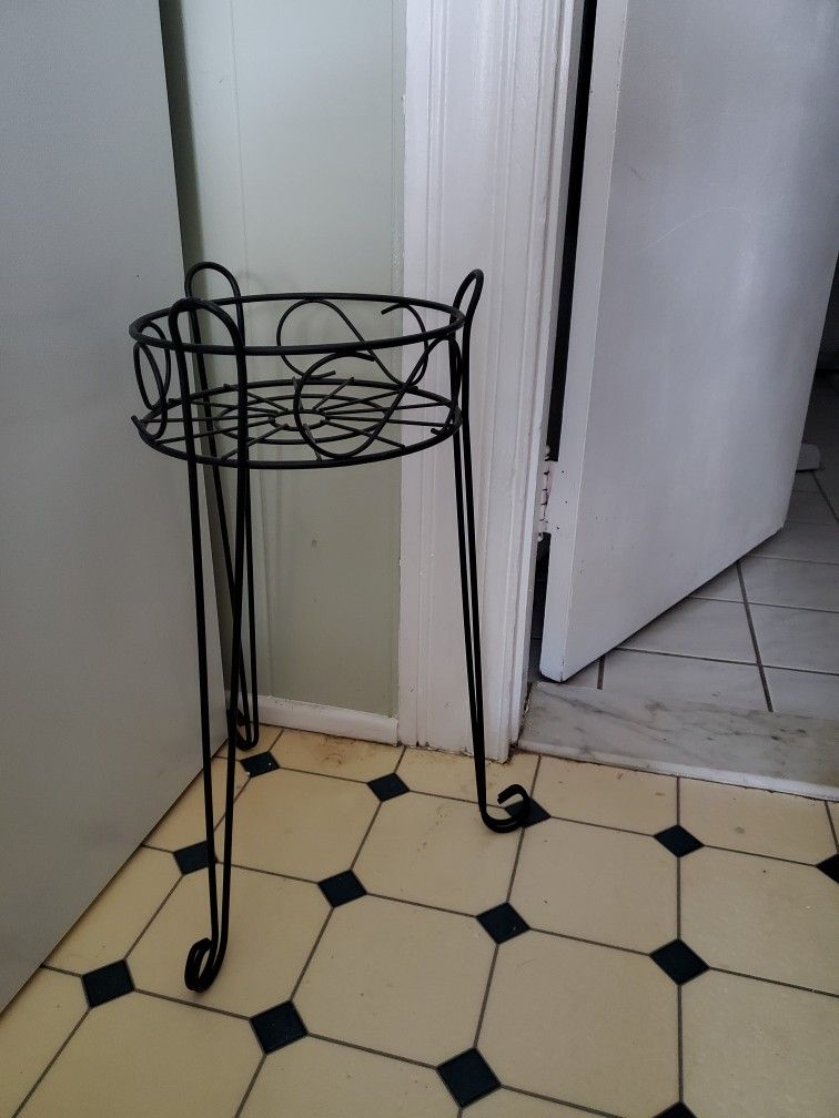 Cast Iron Plant Stand