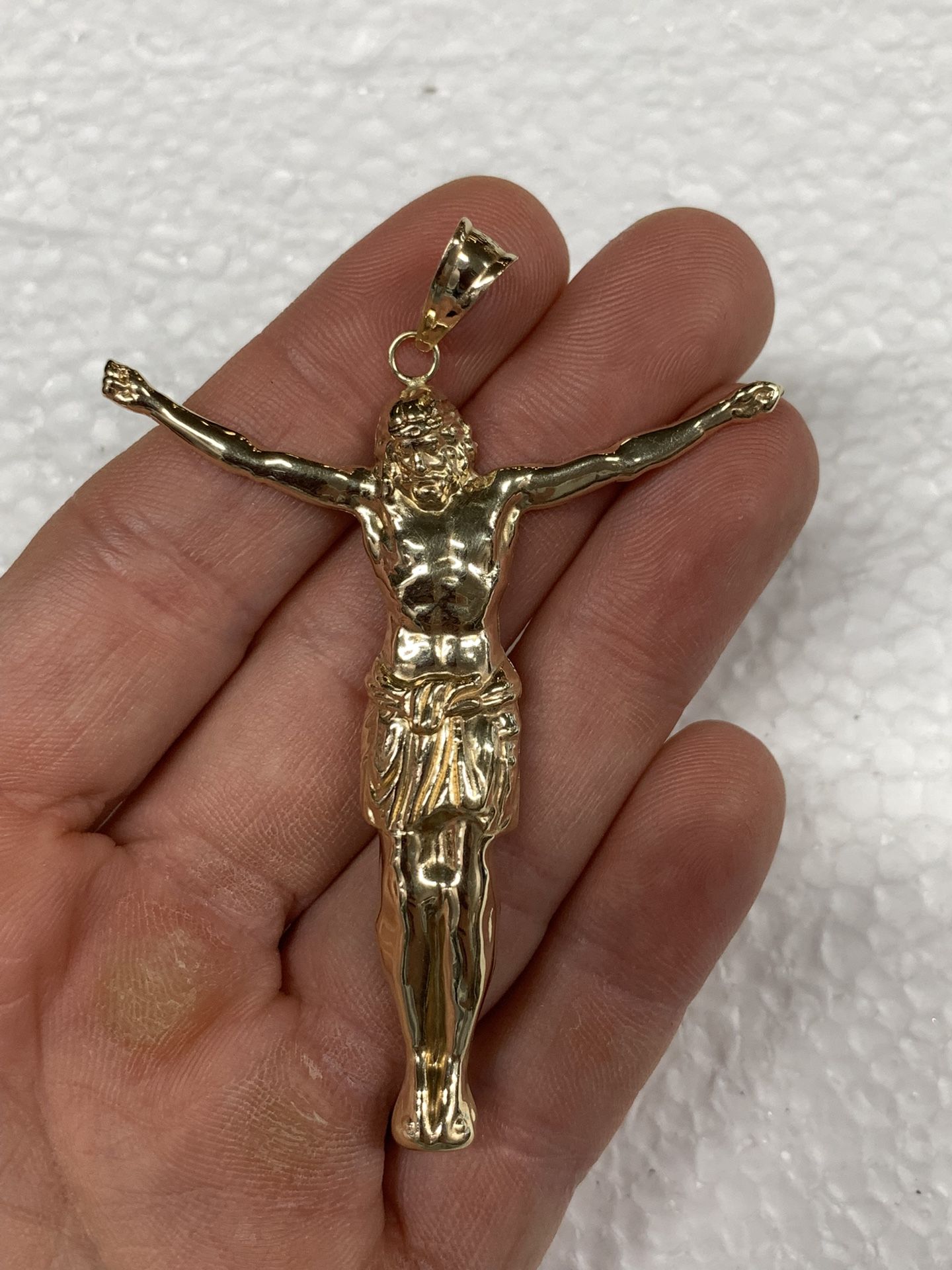 10K Yellow Gold Jesus Pendant - 3.7 Grams
