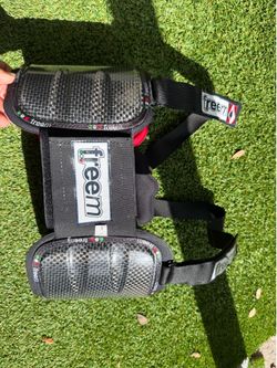 Freem carbon rib protector