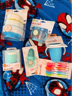 Baby feeding bundle(firm price )