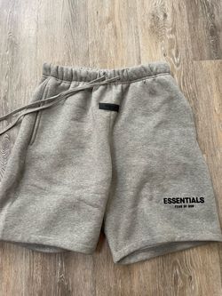 Fear of God Essentials Sweat Shorts (S)