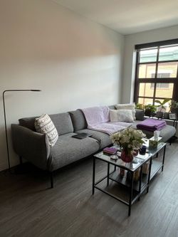 Gray L-Shaped Sectional Sofa - Like New - Easy Boston Pickup