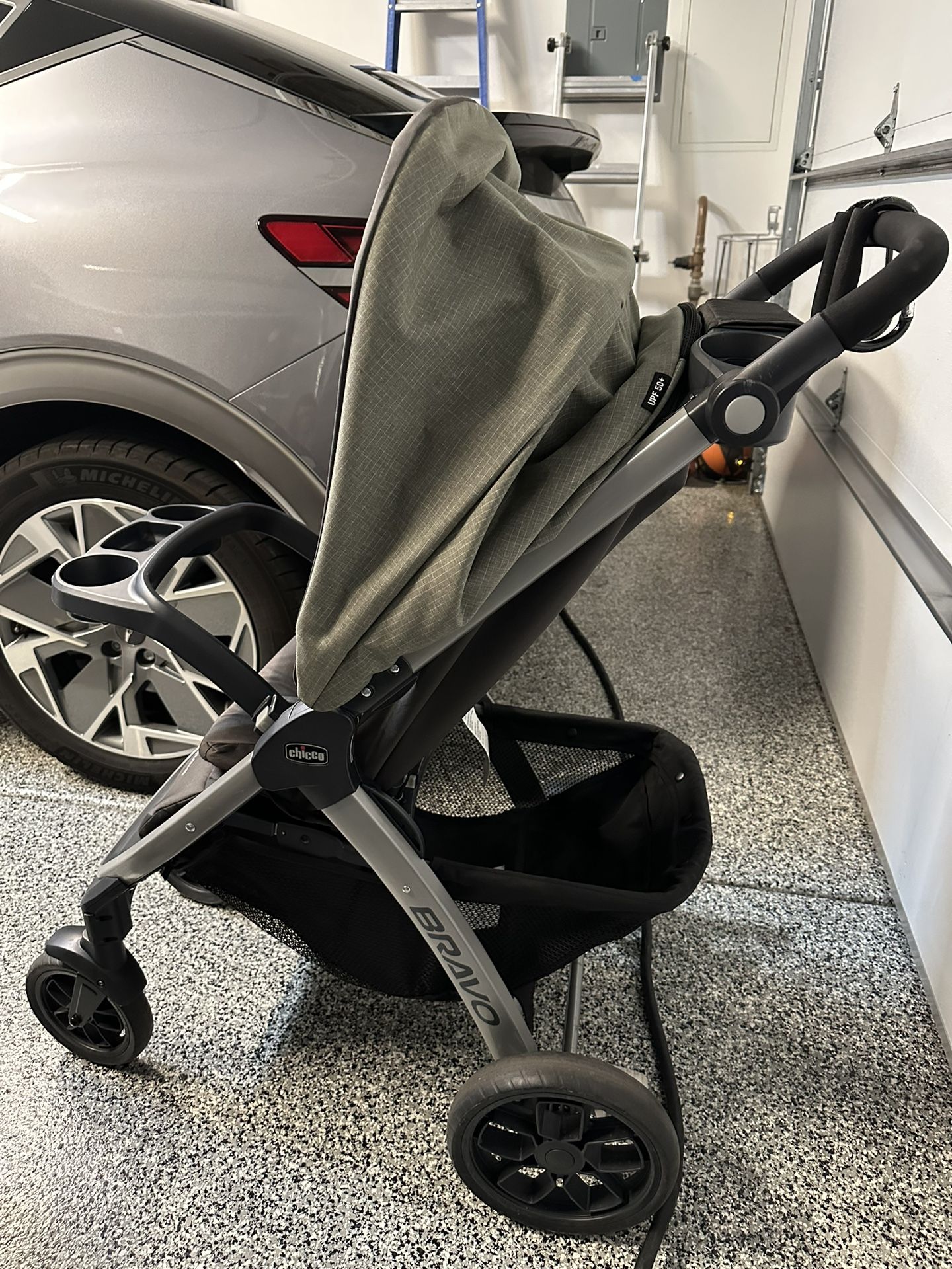 uppababy vista v3 vs v2 + Aria Travel System Bundle Scent:Moonlight Sonata This all Penn Ally II Straight classic backpack