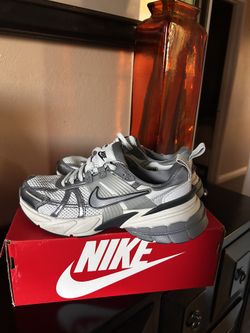 Nike V2k Women Shoes