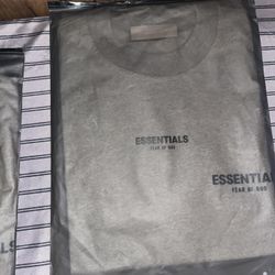 Essential Shirt Check Description
