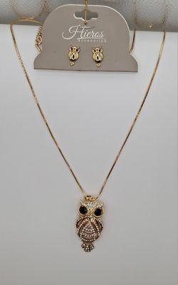 COLLARES DE ORO LAMINADO/GOLD-PLATED  NECKLACES 