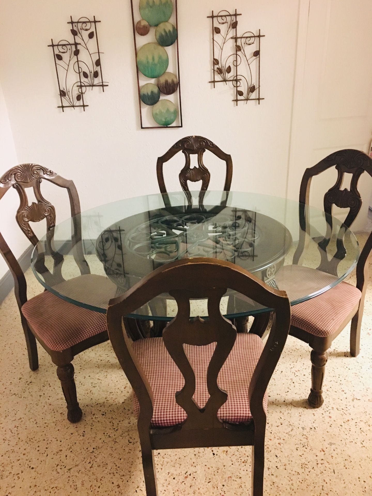 Dinning table