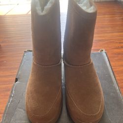 BearPaw Hickory Boots 