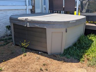 Free Jacuzzi !