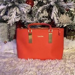 BEAUTIFUL CALVIN KLEIN BAG