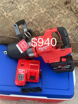 Milwaukee 1” impact wrench D handle Brand new tool only
