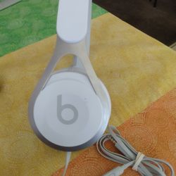BEATS SOLO HEADPHONES WIRED WHITE