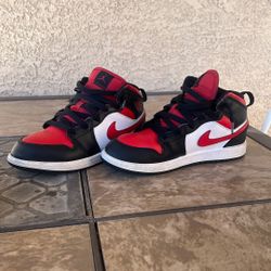 Jordon 1 Mid SE